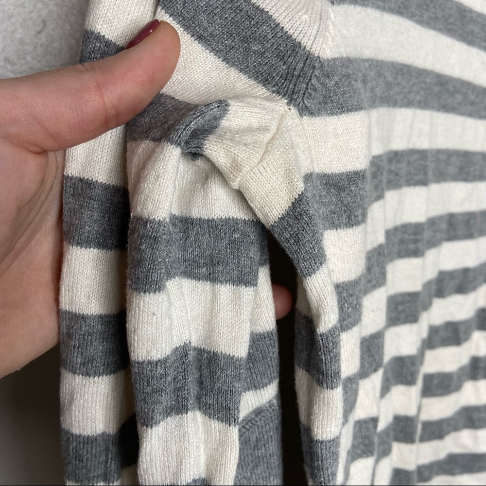 Banana Republic Gray Striped Elbow Patch Sweater Medium - Picture 2 of 10